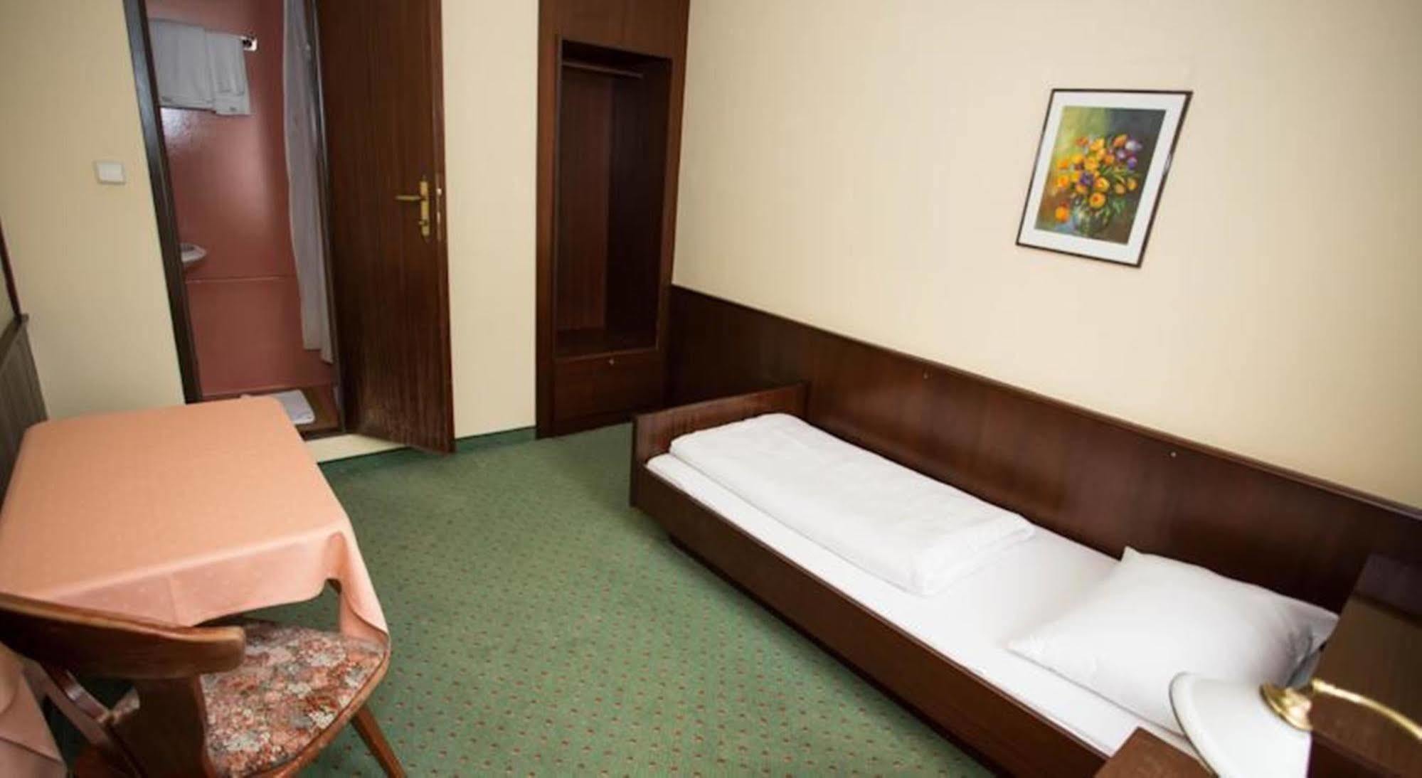 Hotel Hadrigan Відень Екстер'єр фото